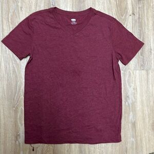 OLD Navy Maroon Youth V-Neck Short Sleeved Tee Shirt.  Size Large